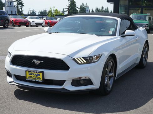 Used 2016 Ford Mustang Convertible w/ Equipment Group 051A RWD image 7