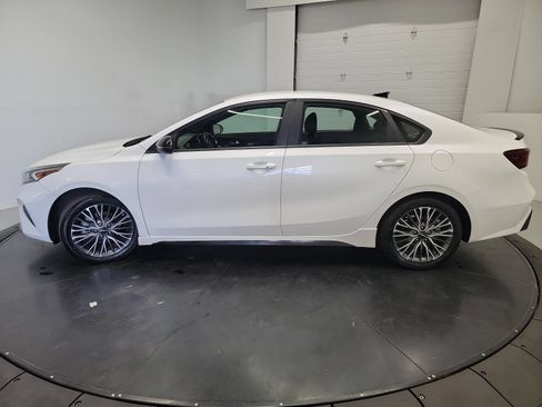 Used 2022 Kia Forte GT-Line FWD image 4
