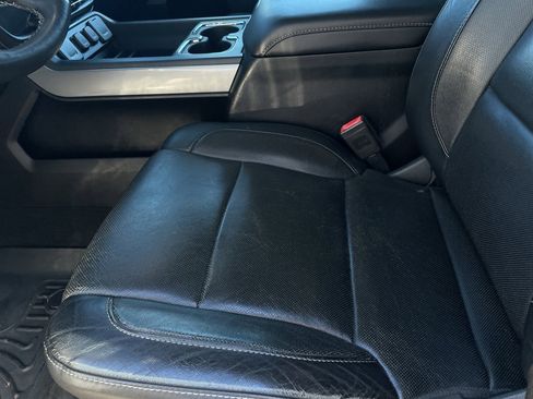 Used 2019 Chevrolet Silverado 2500 LTZ w/ Duramax Plus Package image 12