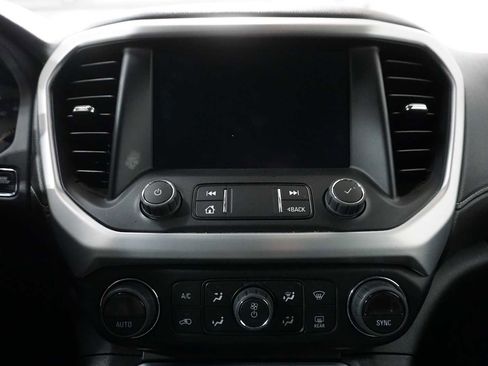 Used 2023 GMC Acadia SLT image 14