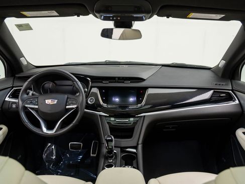 Certified 2023 Cadillac XT6 Sport w/ LPO, Onyx Lite Package image 14