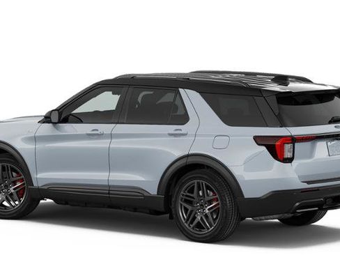 New 2026 Ford Explorer ST-Line w/ ST-Line Street Pack RWD image 2