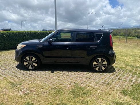 Used 2014 Kia Soul ! w/ Sun & Sound Package FWD image 4