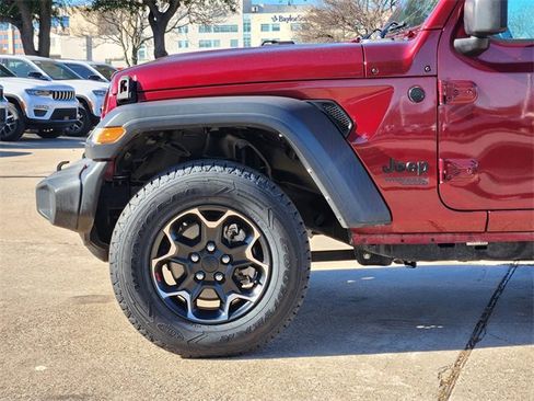 Used 2021 Jeep Wrangler Sport S image 9