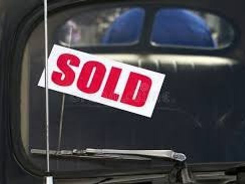 Used 2004 Chevrolet Suburban LT w/ Preferred Equipment Group image 1