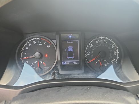 Used 2021 Toyota Tacoma SR AWD/4WD image 20