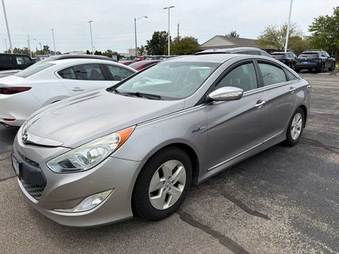 Used 2012 Hyundai Sonata Hybrid w/ Leather Pkg FWD image 2