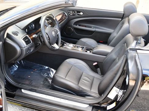Used 2014 Jaguar XK Convertible RWD image 60