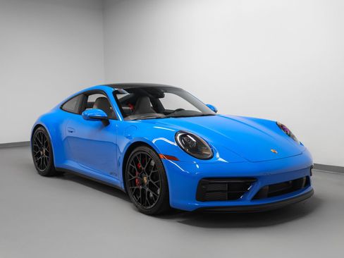 Certified 2022 Porsche 911 Carrera GTS RWD image 10