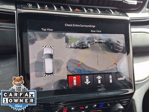 Used 2023 Jeep Grand Cherokee L Limited w/ Luxury Tech Group II image 21