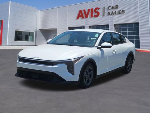 Used 2025 Kia K4 FWD image 1