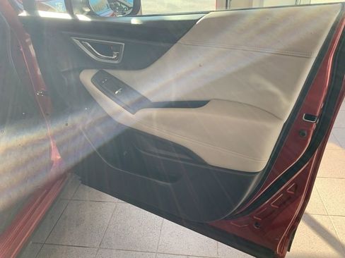 Used 2019 Subaru Forester Premium w/ All-Weather Package image 19