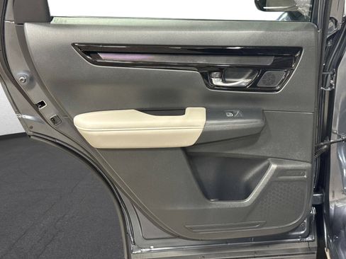 Used 2025 Honda CR-V EX-L image 13