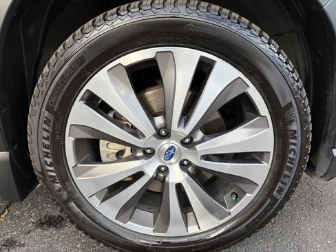 Used 2019 Subaru Ascent Touring w/ Popular Package #2 AWD/4WD image 26