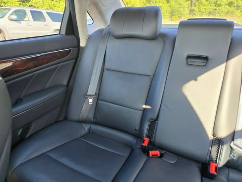 Used 2016 Hyundai Equus Ultimate RWD image 12