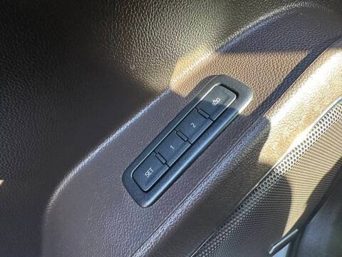 Used 2019 Chevrolet Suburban Premier AWD/4WD image 37