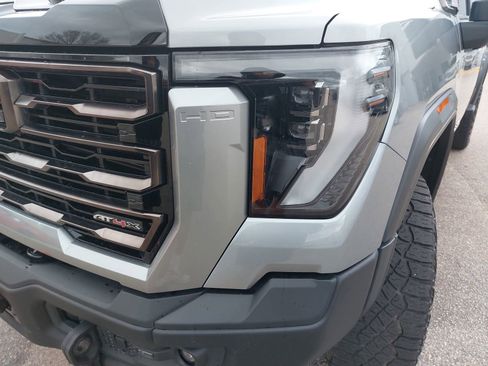 Used 2024 GMC Sierra 2500 AT4X w/ AT4X AEV Edition image 34