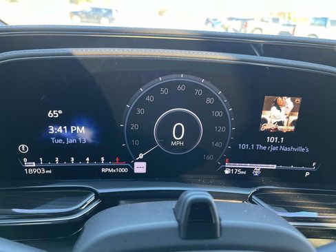 Certified 2024 Cadillac Escalade Premium Luxury image 41