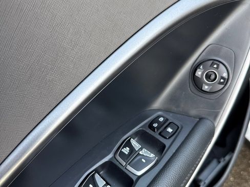 Used 2018 Hyundai Santa Fe Sport image 6