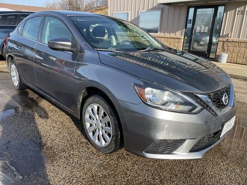 Used 2017 Nissan Sentra S image 4