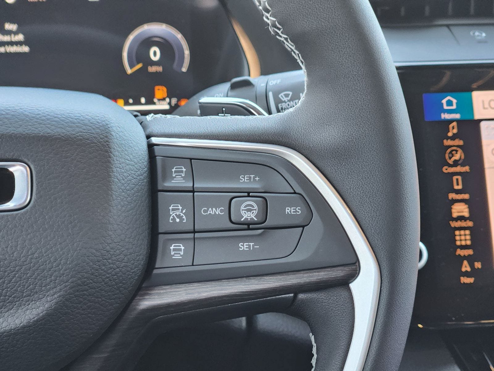 New 2027 Jeep Grand Cherokee Limited AWD/4WD image 36