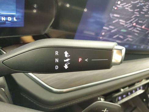 New 2026 Chevrolet Suburban LS image 21