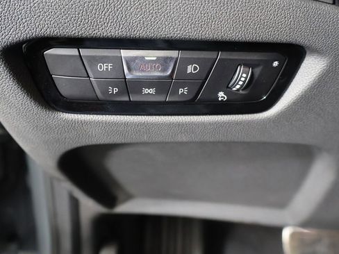 Used 2025 BMW 330i xDrive Sedan w/ M Sport Package image 35