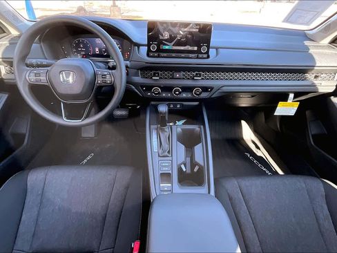 New 2025 Honda Accord SE image 5