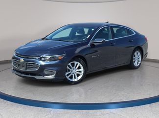 Used 2017 Chevrolet Malibu LT video 1