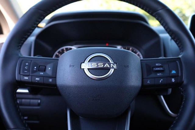 Certified 2025 Nissan Rogue SV FWD image 9