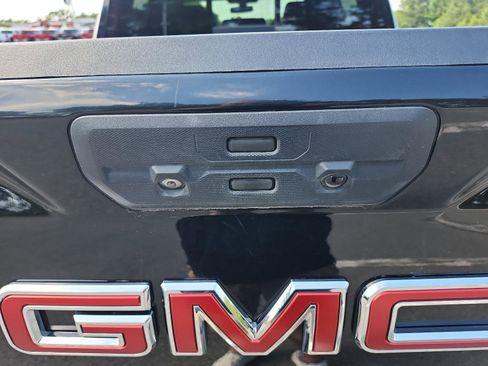 Certified 2022 GMC Sierra 1500 Denali w/ Denali Premium Package AWD/4WD image 12