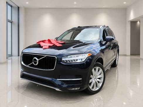 Used 2016 Volvo XC90 T6 Momentum w/ Momentum Plus Package AWD/4WD image 1