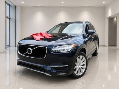 Used 2016 Volvo XC90 T6 Momentum w/ Momentum Plus Package