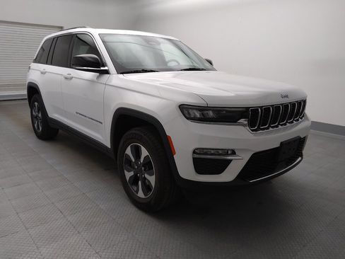 Used 2022 Jeep Grand Cherokee Limited 4xe image 13