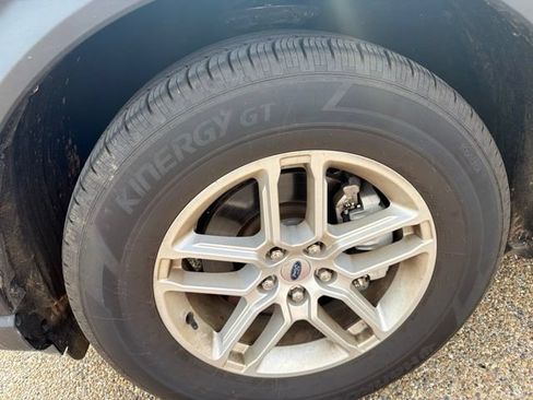 Used 2025 Ford Explorer Active RWD image 5