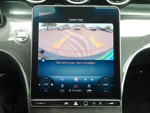 Used 2022 Mercedes-Benz C 300 Sedan image 8