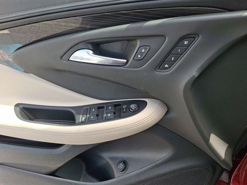 Used 2020 Buick Envision Premium AWD/4WD image 12