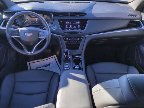 Certified 2023 Cadillac XT6 Luxury image 4