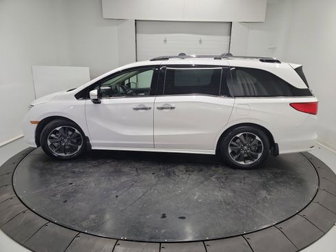 Certified 2023 Honda Odyssey Elite image 5