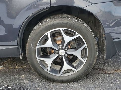 Used 2015 Subaru Forester 2.0XT Touring w/ Eyesight & Navigation System image 32