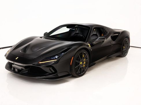 Certified 2022 Ferrari F8 Tributo RWD image 26