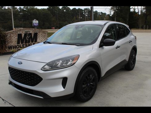 Used 2020 Ford Escape S image 1