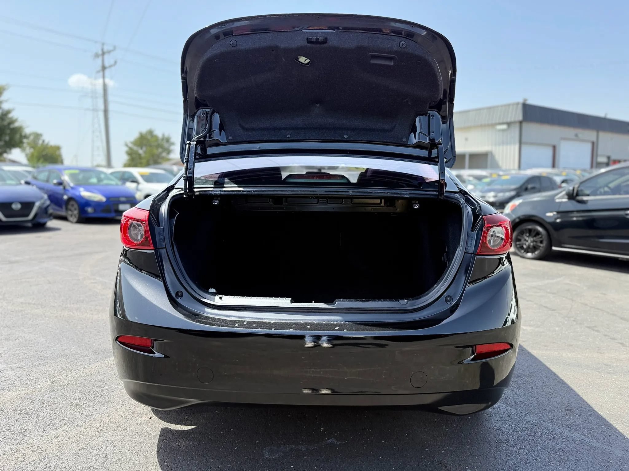 Used 2014 MAZDA MAZDA3 i Touring FWD image 32