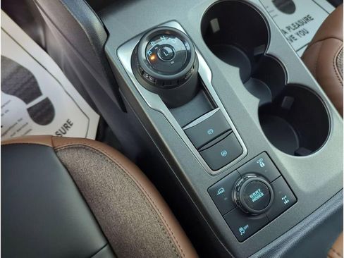 New 2025 Ford Bronco Sport Outer Banks w/ Sasquatch Outer Banks Package AWD/4WD image 23