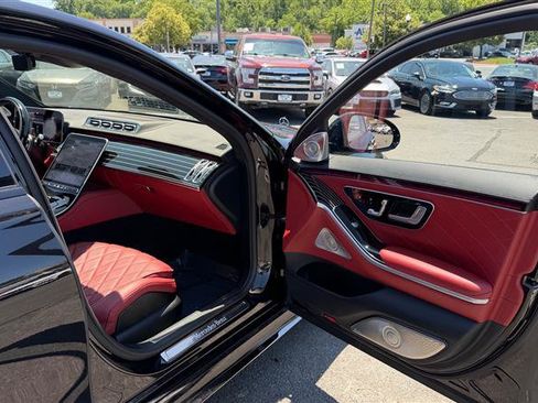 Used 2023 Mercedes-Benz S 580 4MATIC Sedan image 37