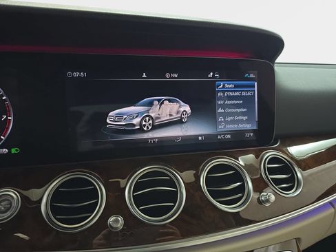 Used 2020 Mercedes-Benz E 350 4MATIC Sedan image 23
