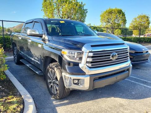 Used 2018 Toyota Tundra Limited w/ Limited Premium Package AWD/4WD image 3