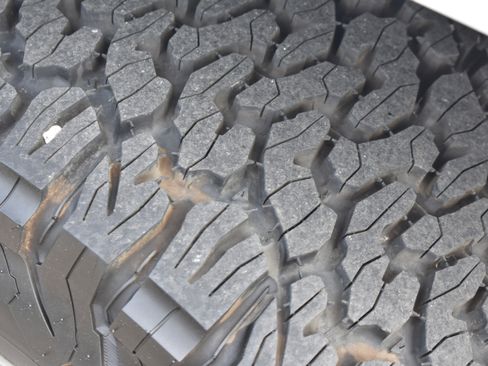 Used 2011 Jeep Wrangler Unlimited Sahara w/ Dual Top Group image 11