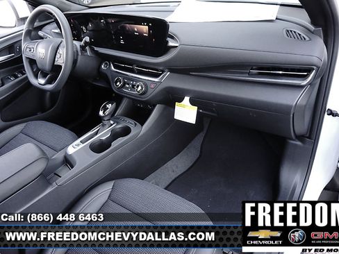 New 2026 Buick Envista Preferred image 12