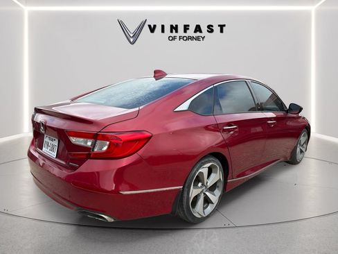 Used 2018 Honda Accord Touring image 4